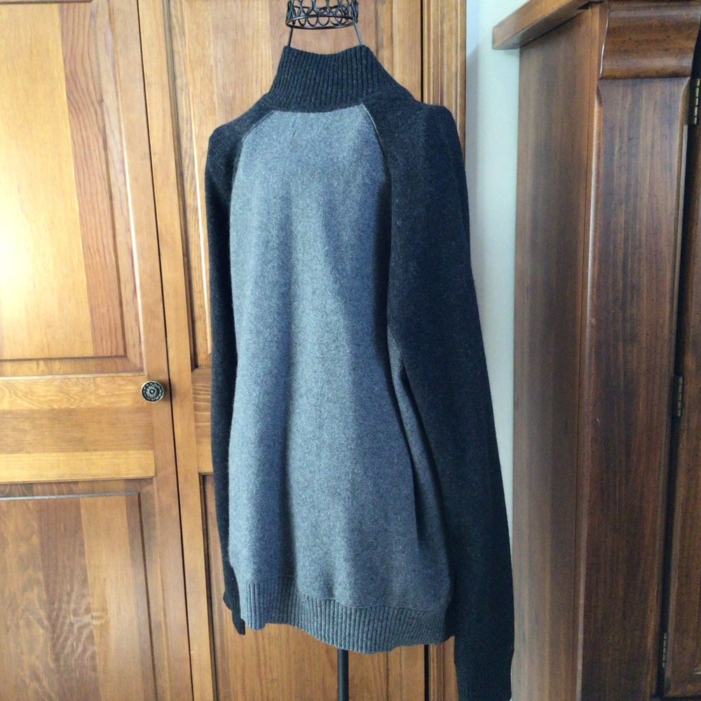 Banana Republic Luxury Blend Full Zip Sweater, Large - Picture 4 of 7